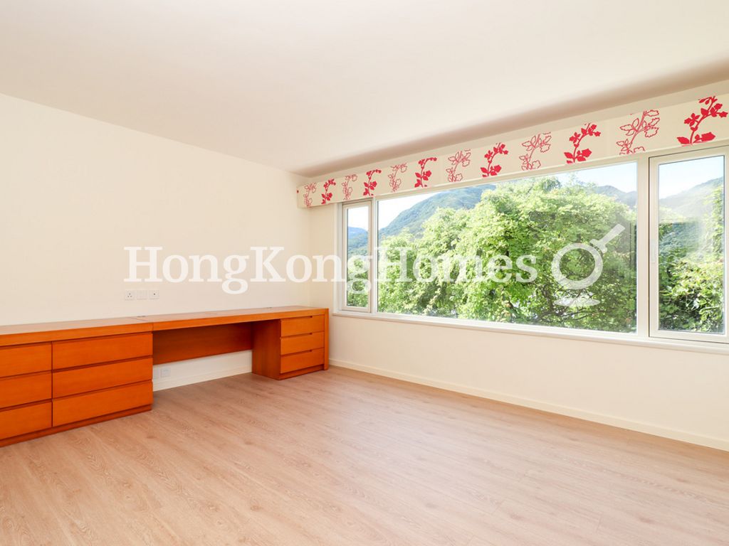 Second Ensuite Bedroom