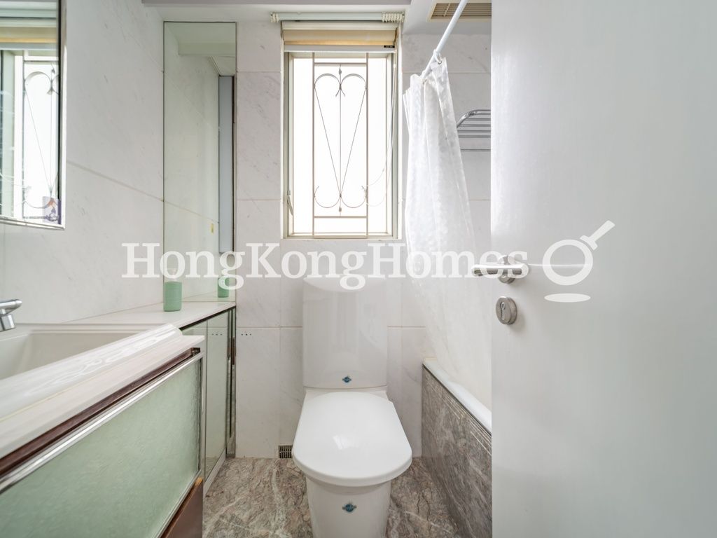 Second Ensuite Bathroom