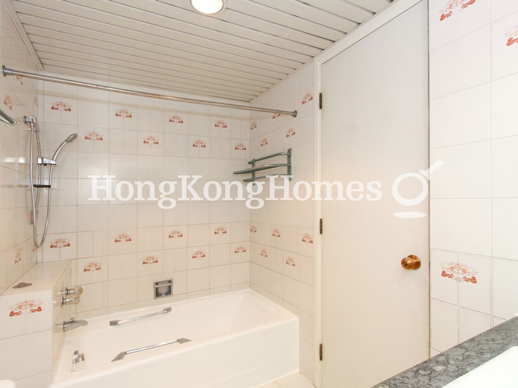 Second Ensuite Bathroom