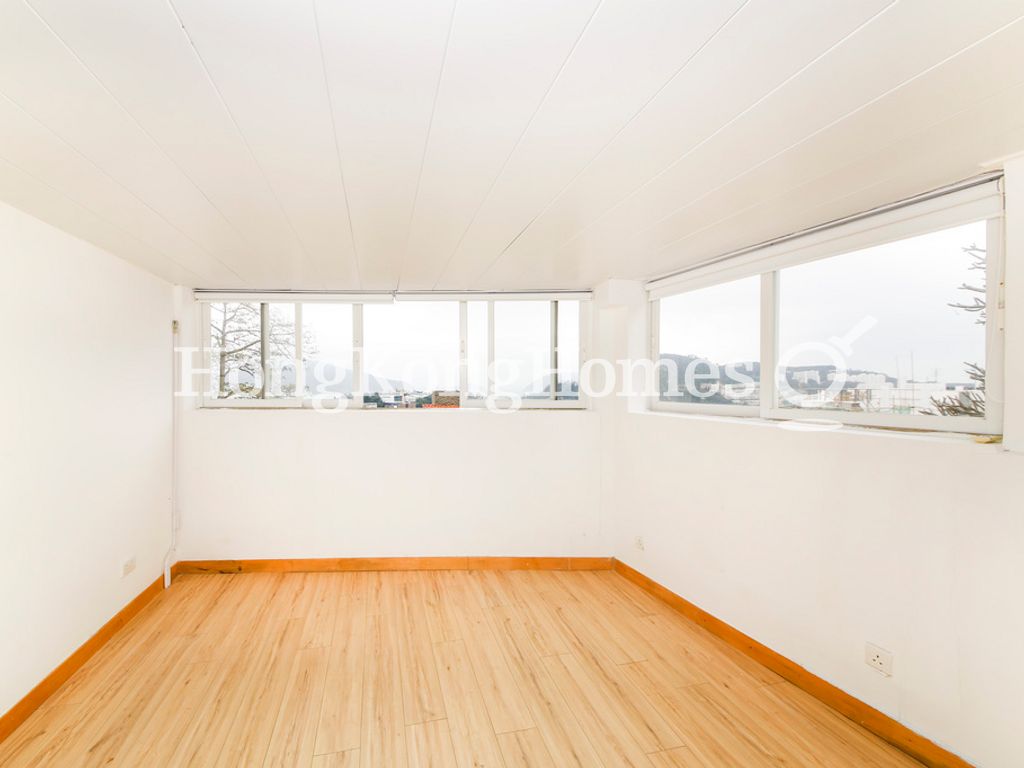 Second Ensuite Bedroom