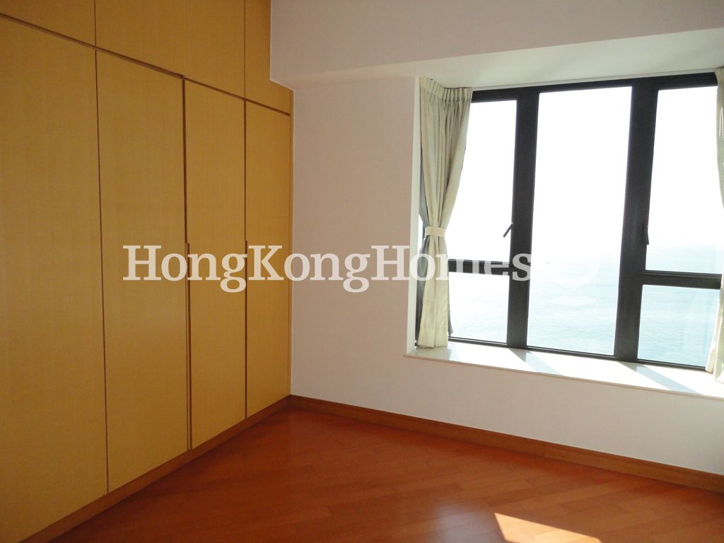 Built-in Wardrobe in Master Bedroom