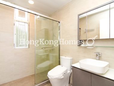 Second Ensuite Bathroom