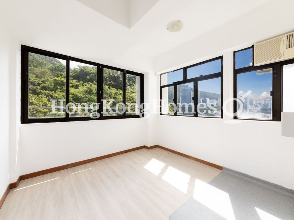 Maid's Room and Utility Area