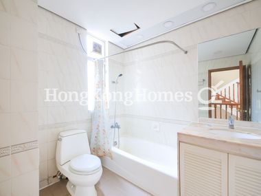 Second Ensuite Bathroom