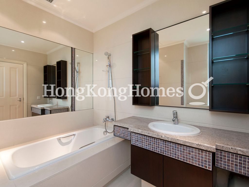 Second Ensuite Bathroom