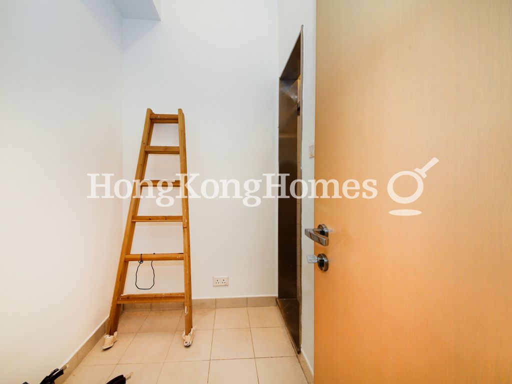 Maid's Room and Washroom