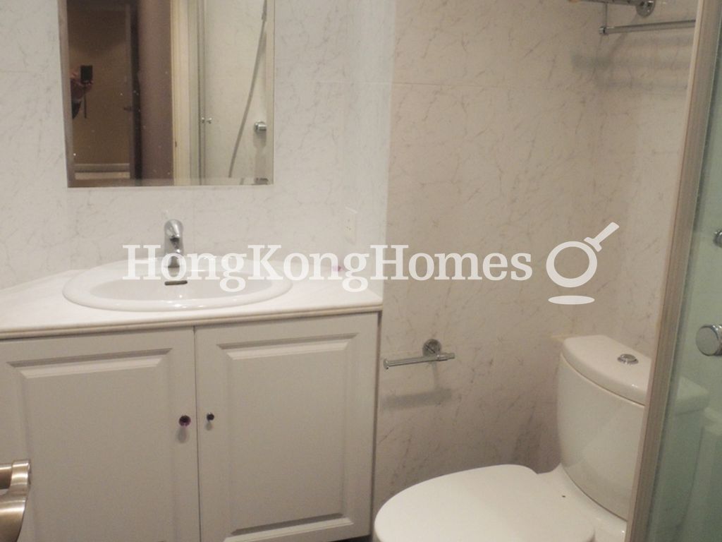 Second Ensuite Bathroom