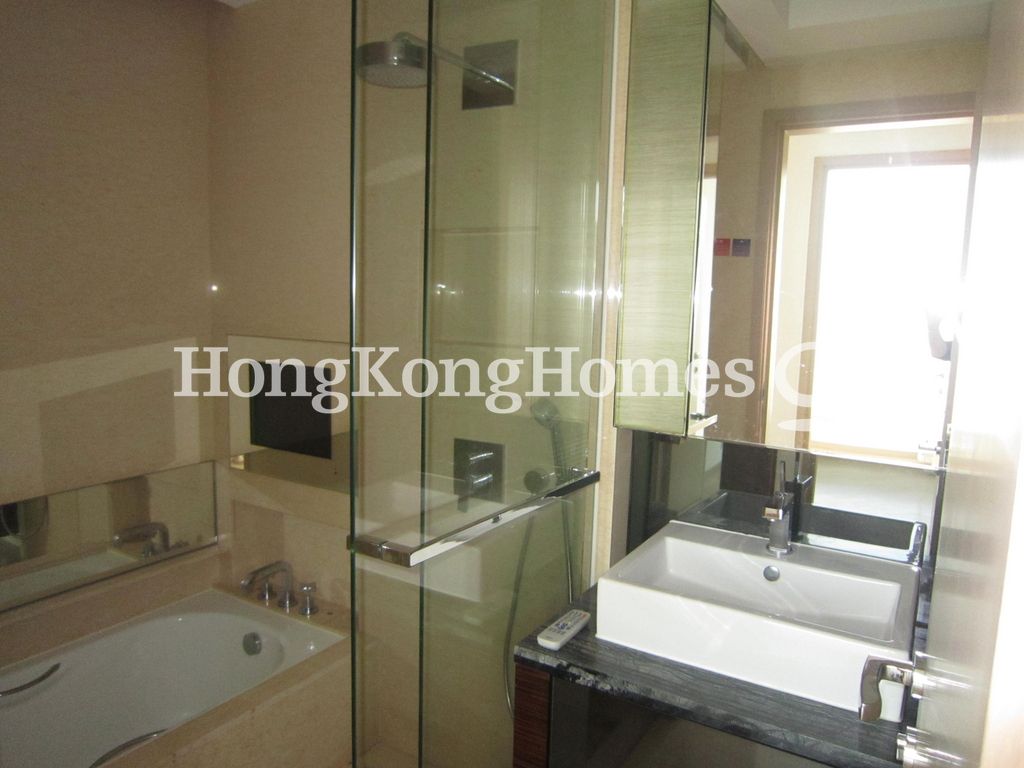 Second Ensuite Bathroom