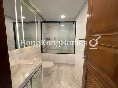 Second Ensuite Bathroom