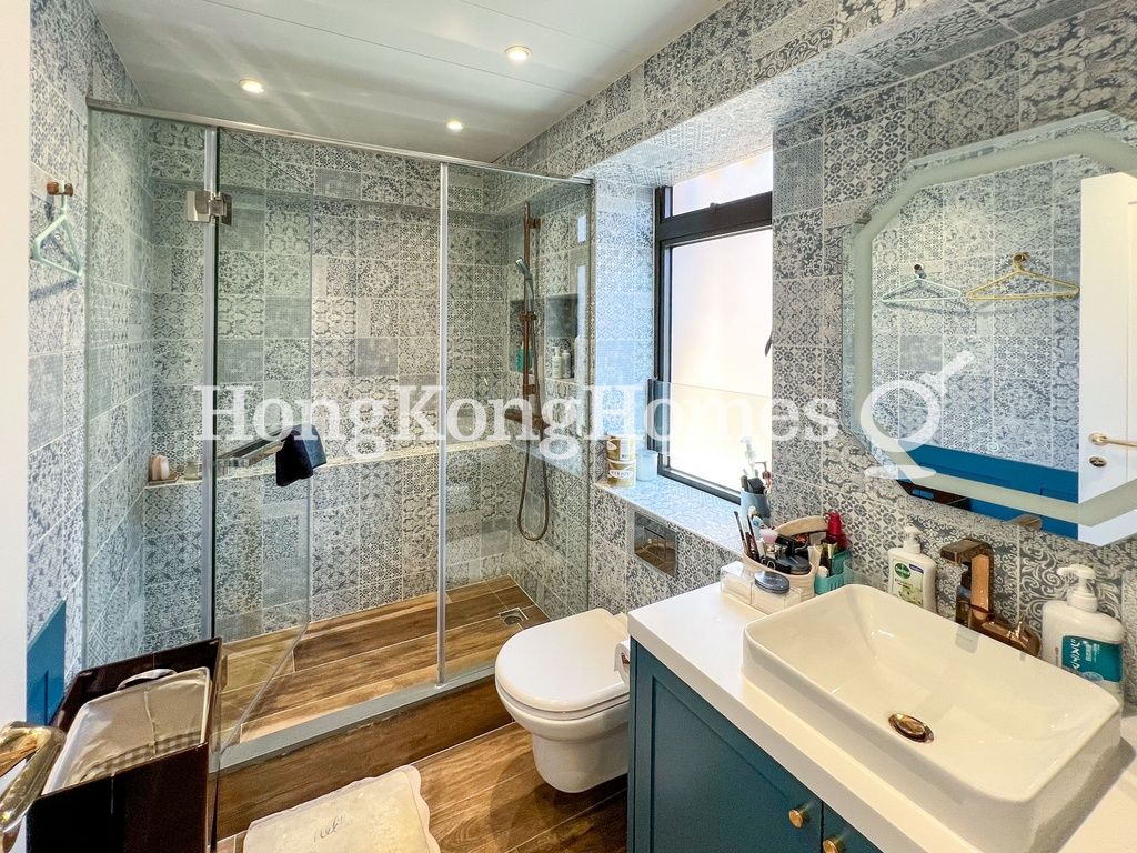 Second Ensuite Bathroom