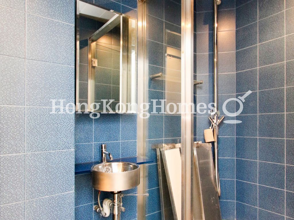 Second Ensuite Bathroom