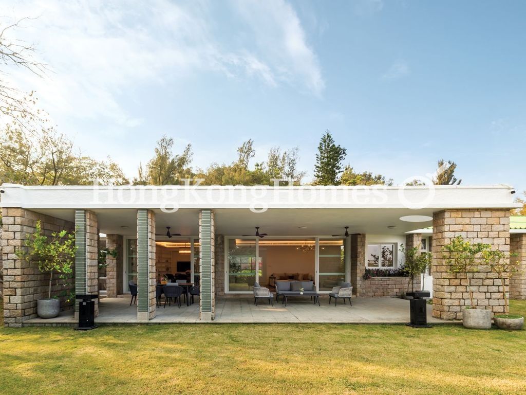 House Lookout and Private Garden