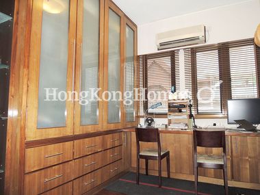 Built-in Wardrobe in Master Bedroom