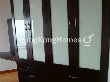 Built-in Wardrobe in Master Bedroom