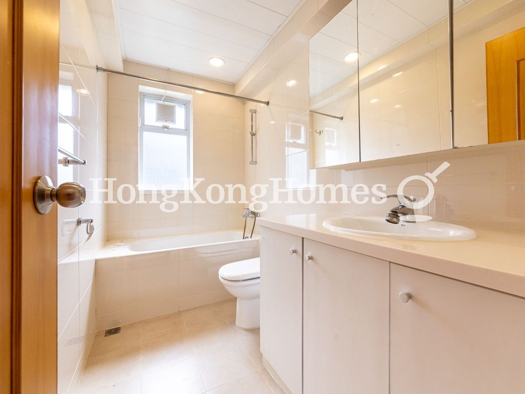 Second Ensuite Bathroom