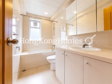 Second Ensuite Bathroom