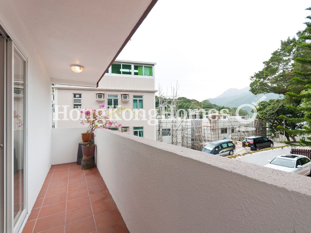 Balcony off Family Room