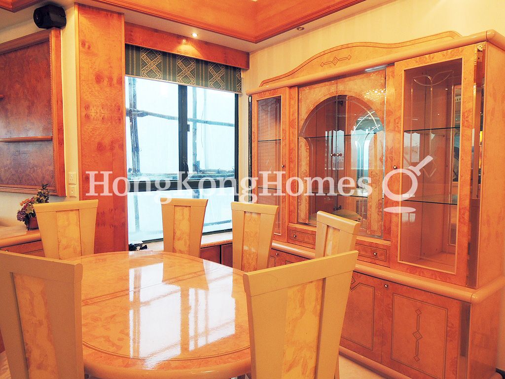 Living and Dining Room