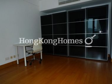 Built-in Wardrobe in Master Bedroom