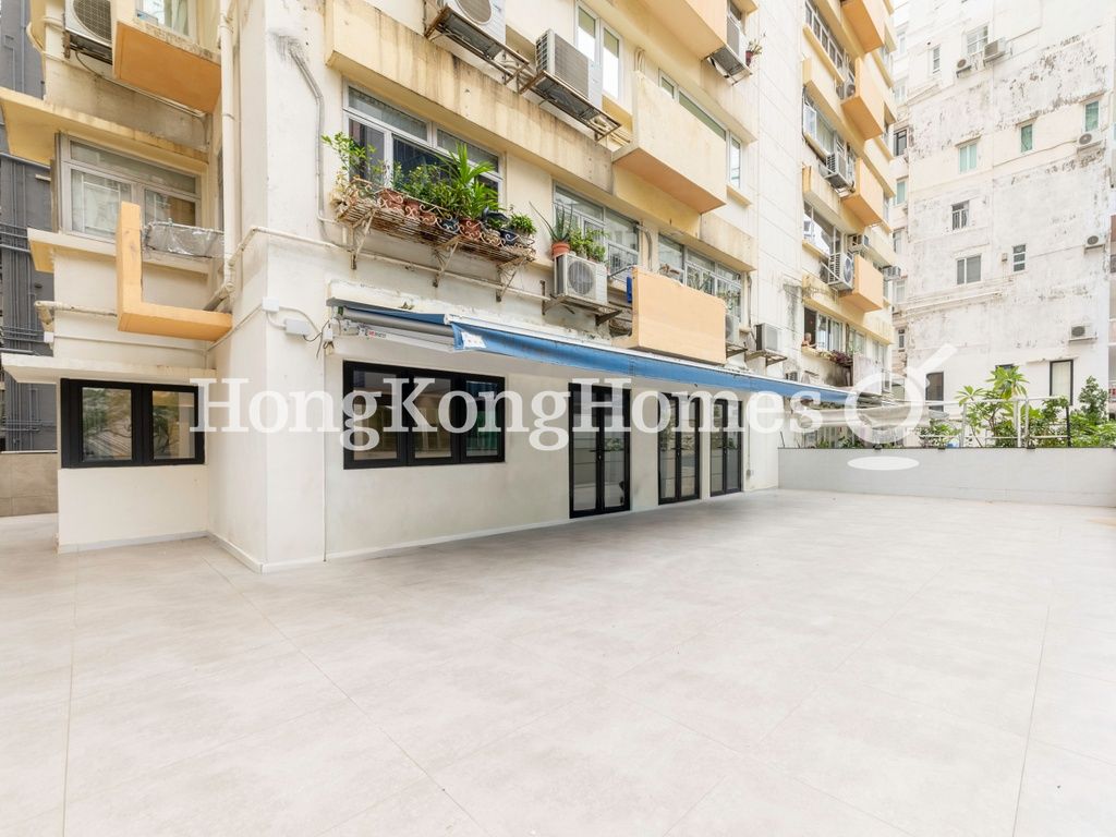 Private Terrace off Living Room