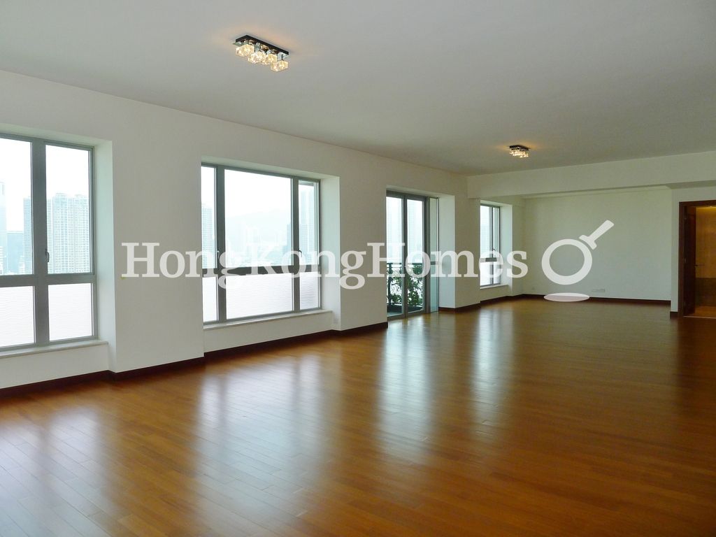 Living and Dining Room